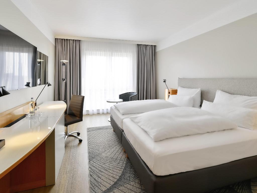 hotel-thumb