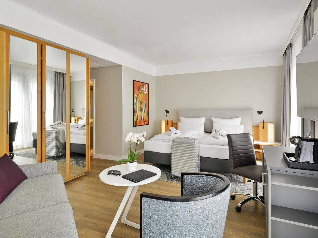 hotel-thumb