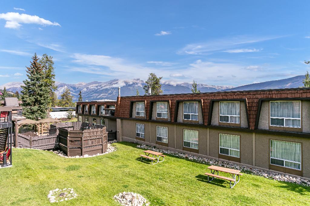 Tonquin Inn Jasper photo 100