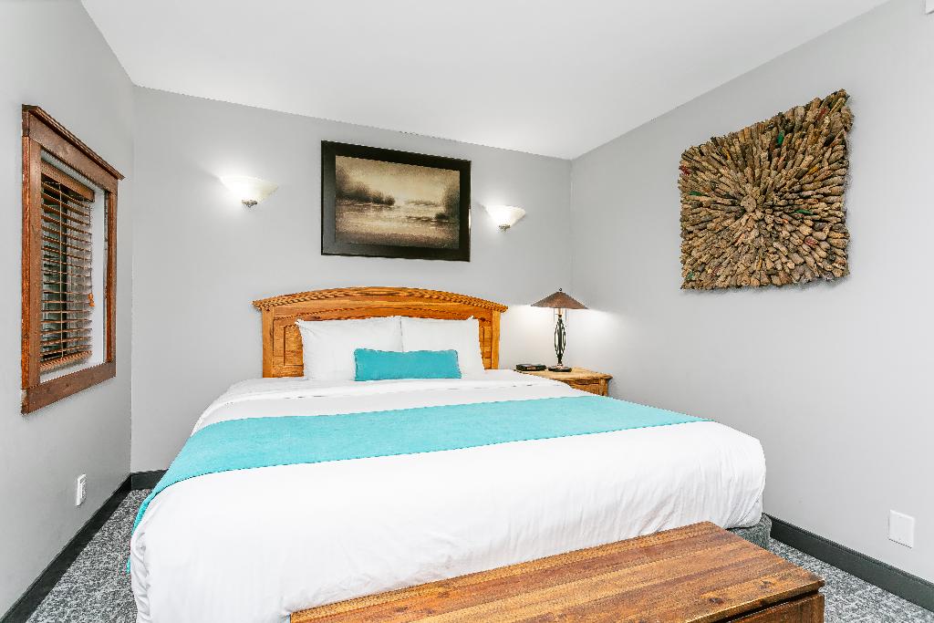 Tonquin Inn Jasper photo 37