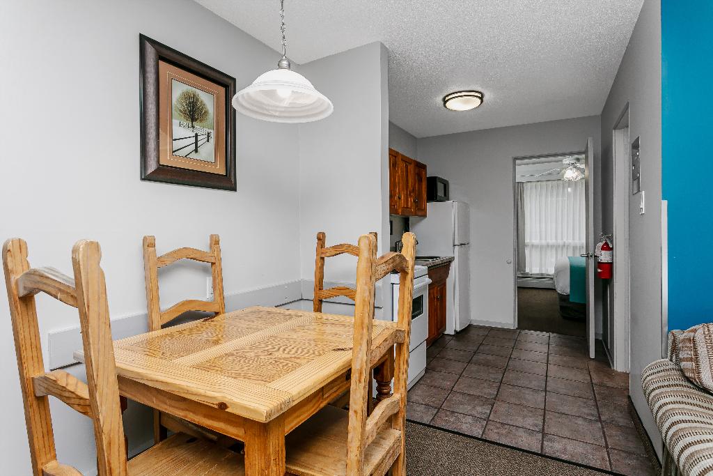 Tonquin Inn Jasper photo 87