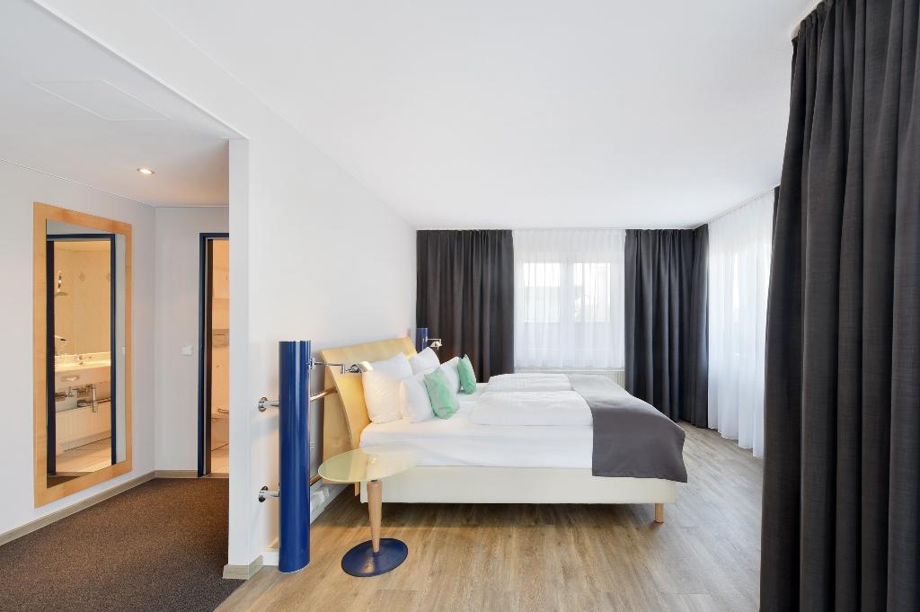 hotel-thumb