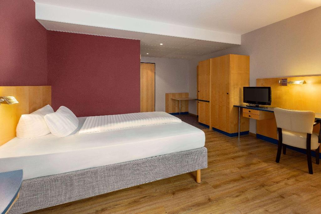hotel-thumb