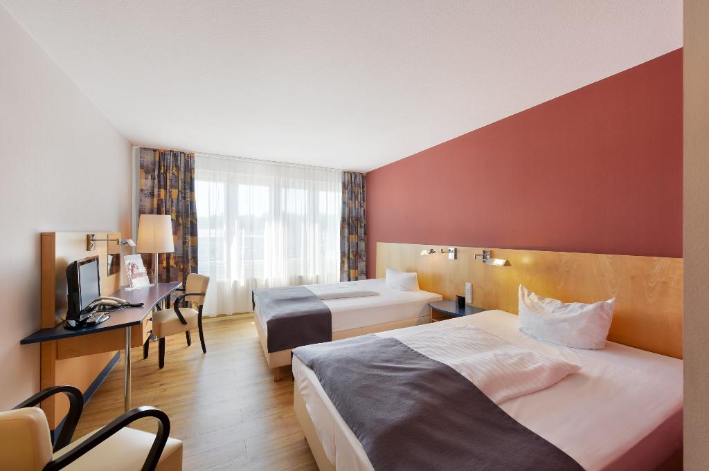 hotel-thumb