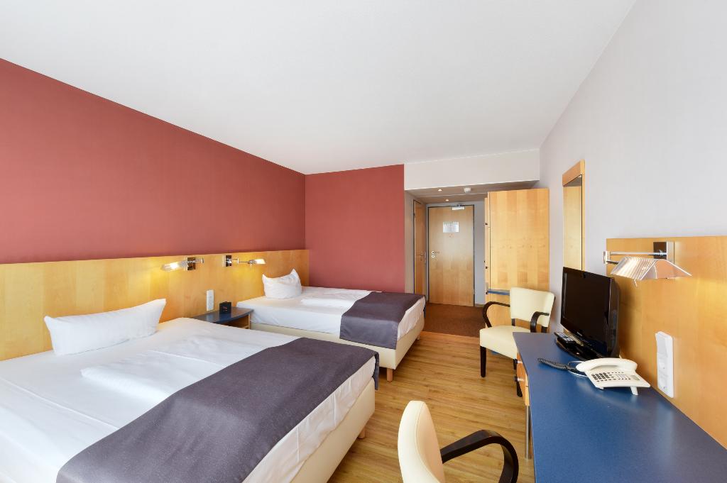 hotel-thumb