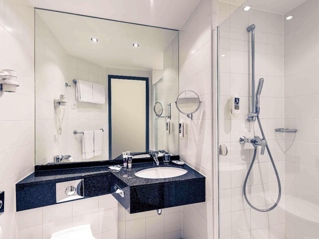 hotel-thumb