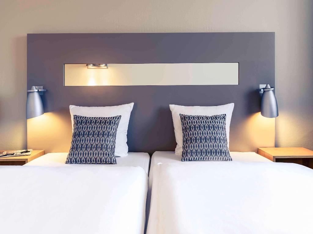 hotel-thumb