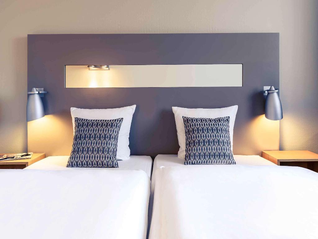 hotel-thumb