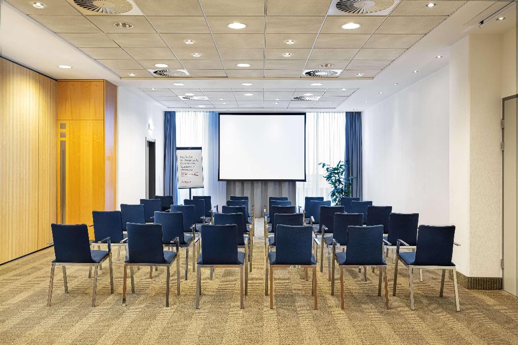 Hotel Ramada By Wyndham Amsterdam Airport Schiphol, Niederlande, Badhoevedorp. Großes 31