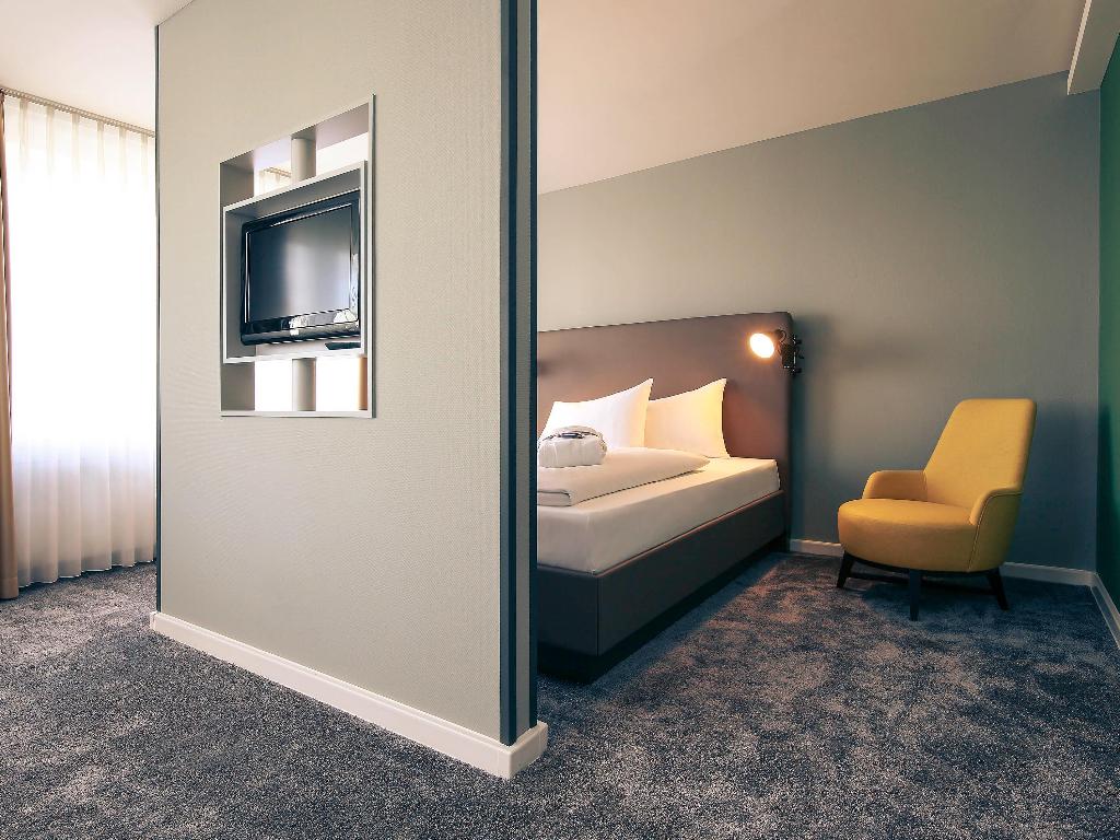 hotel-thumb