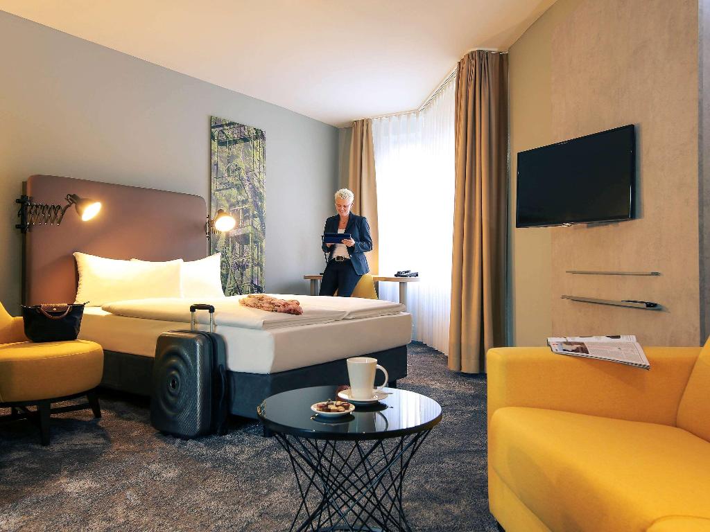 hotel-thumb