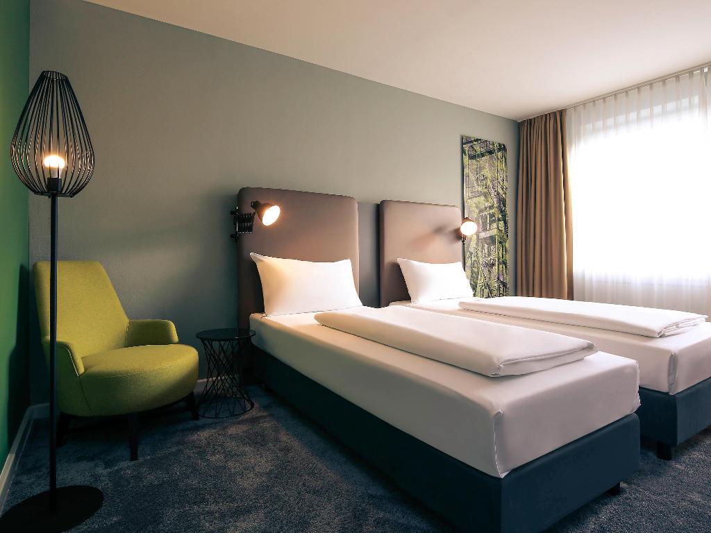 hotel-thumb