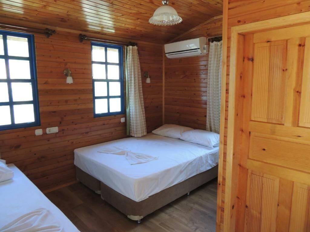 Gunes Holiday