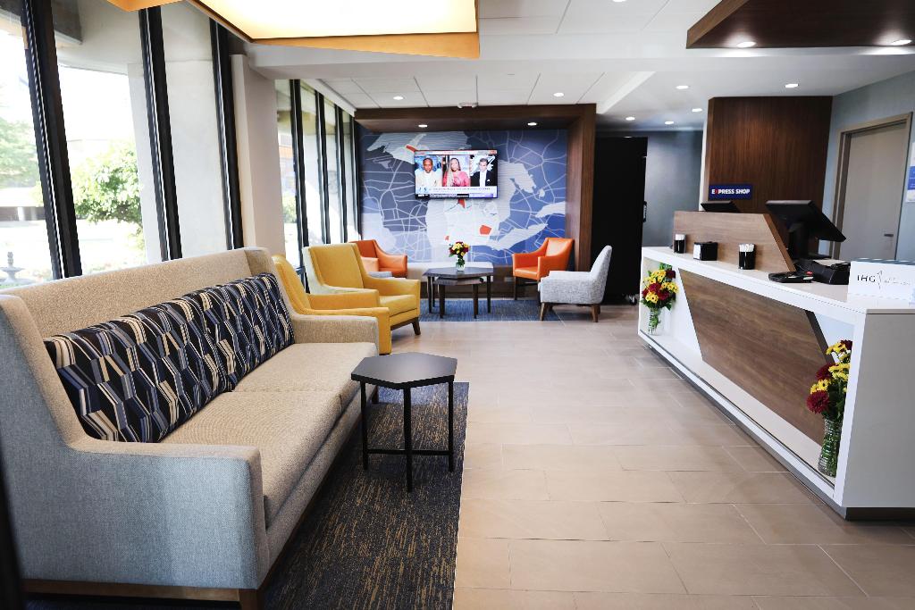 Holiday Inn Express Birmingham Redditch