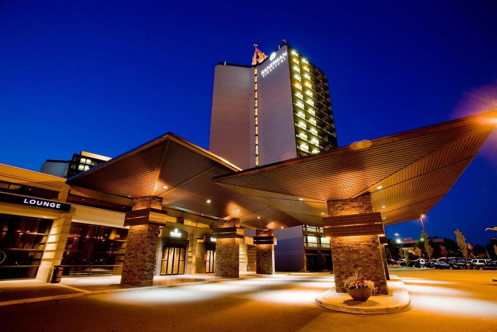 Sandman Signature Hotel & Resort Vancouver Airport