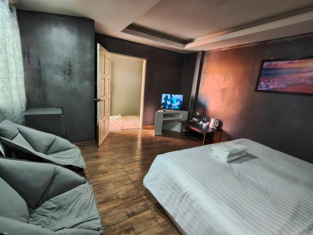 hotel-thumb