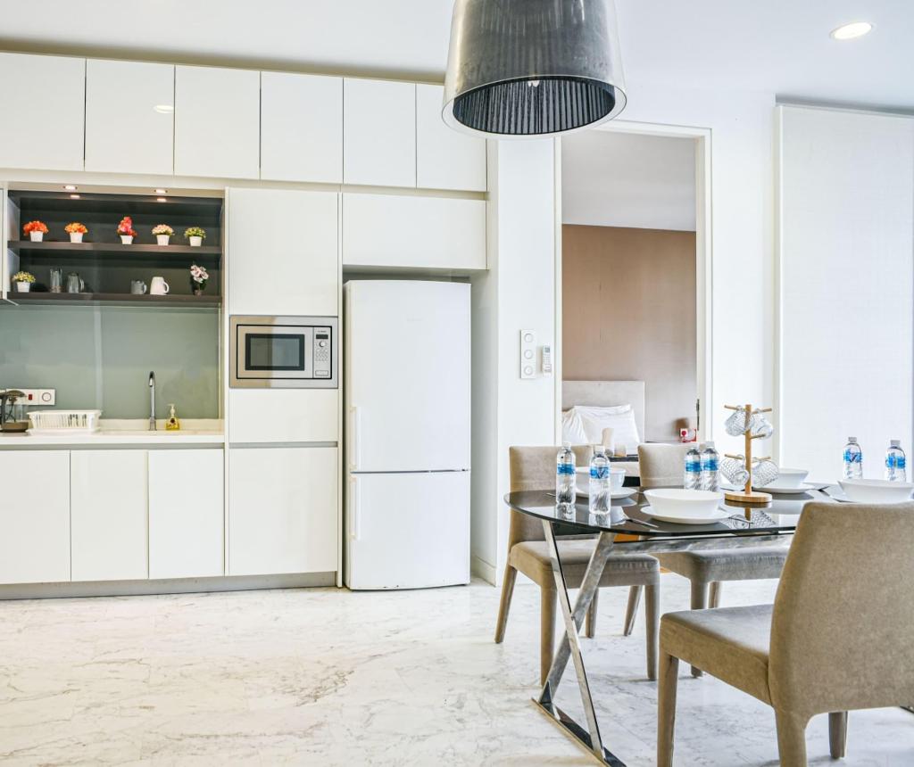 Flixses Suites At Platinum Klcc