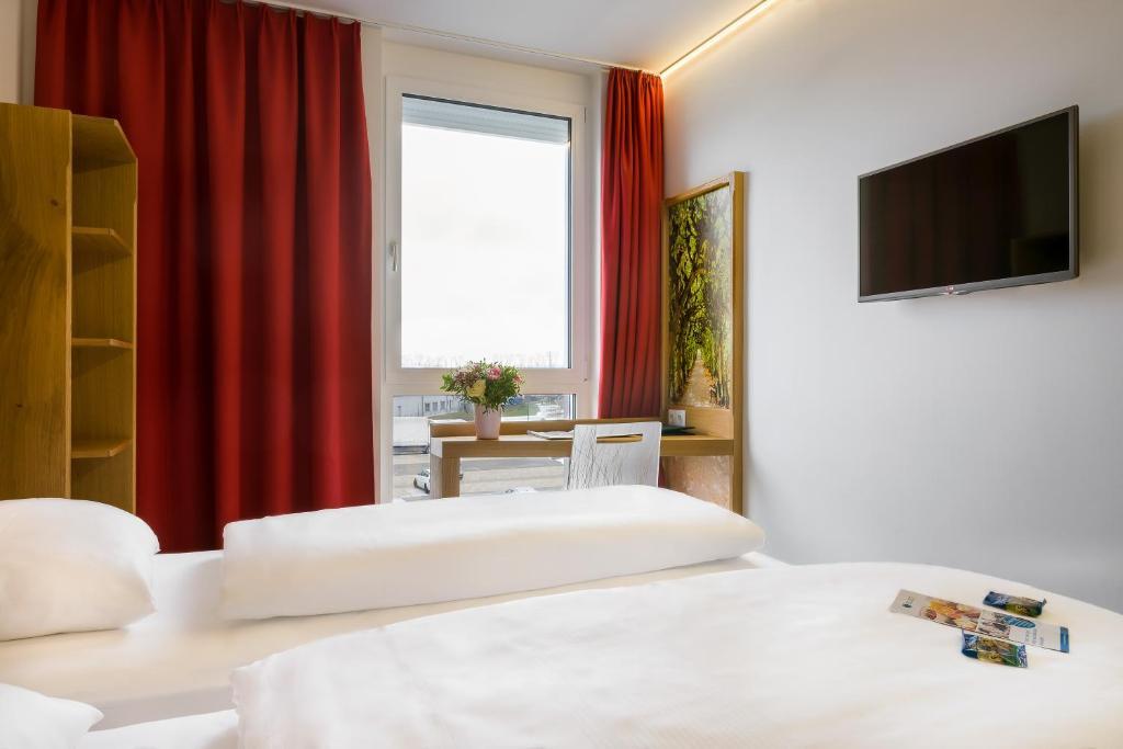 Atomis Hotel Munich Airport by Mercure