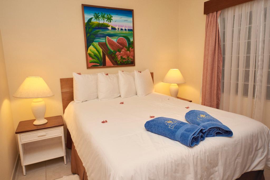 SunBreeze Suites