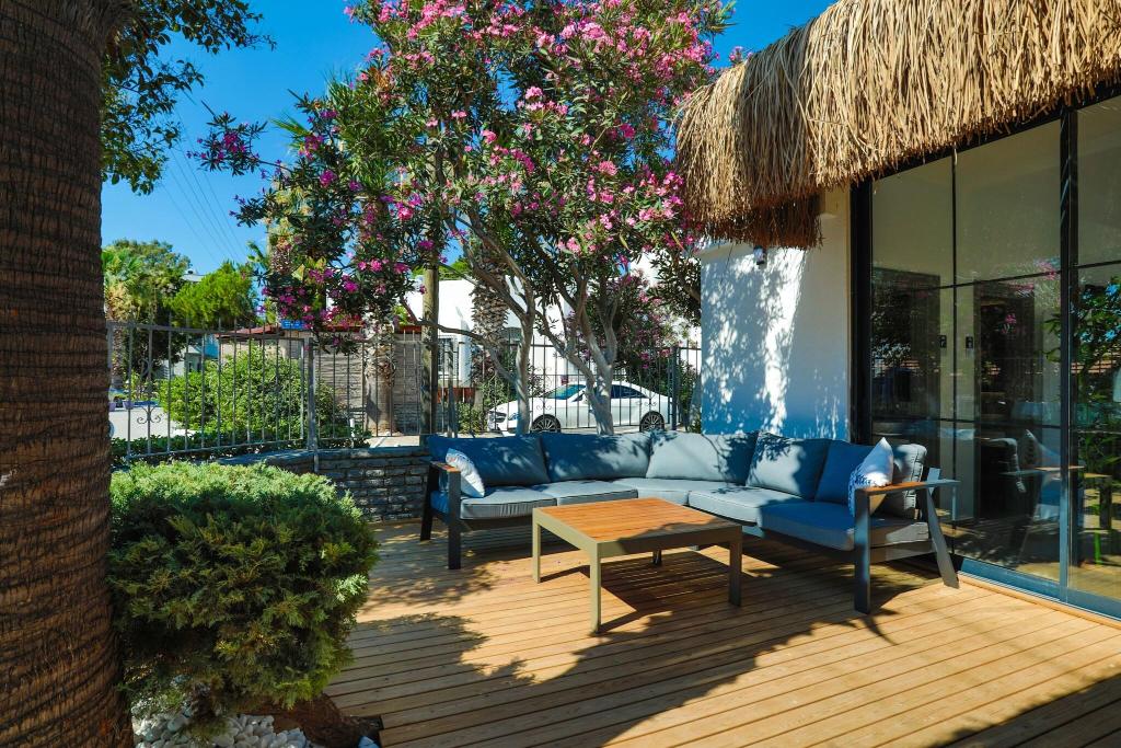 Yalipark Beach Hotel