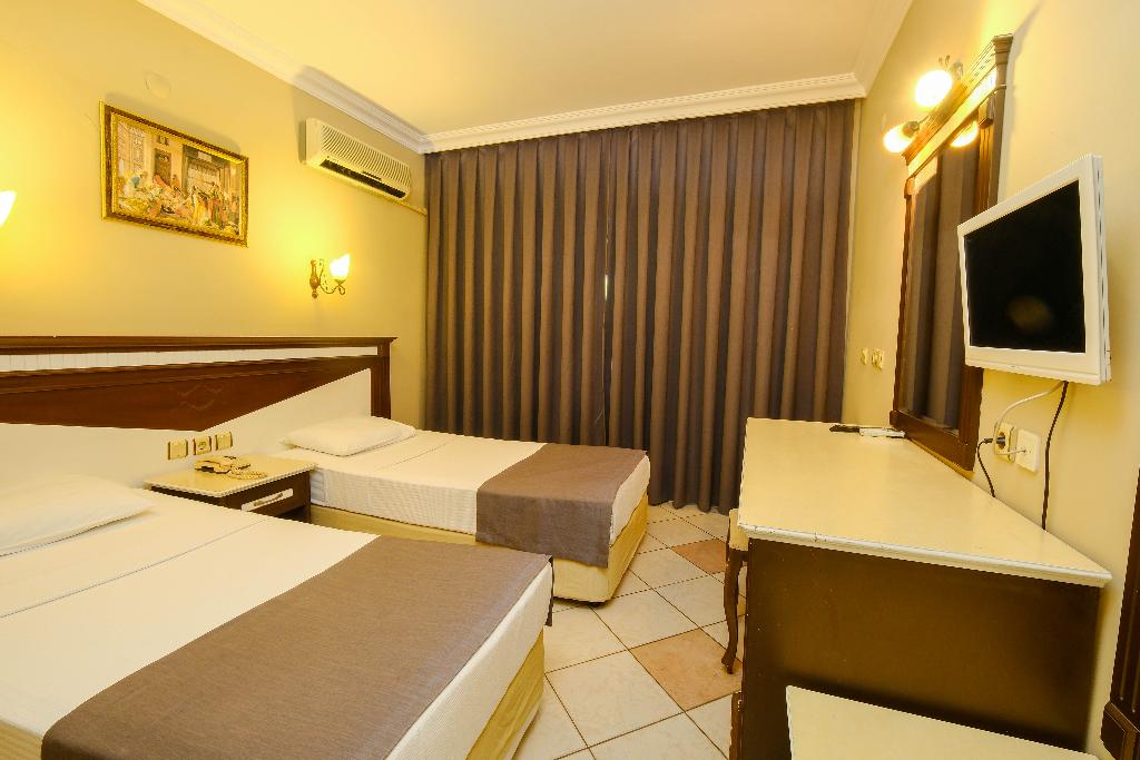 Club Selen Hotel  Icmeler