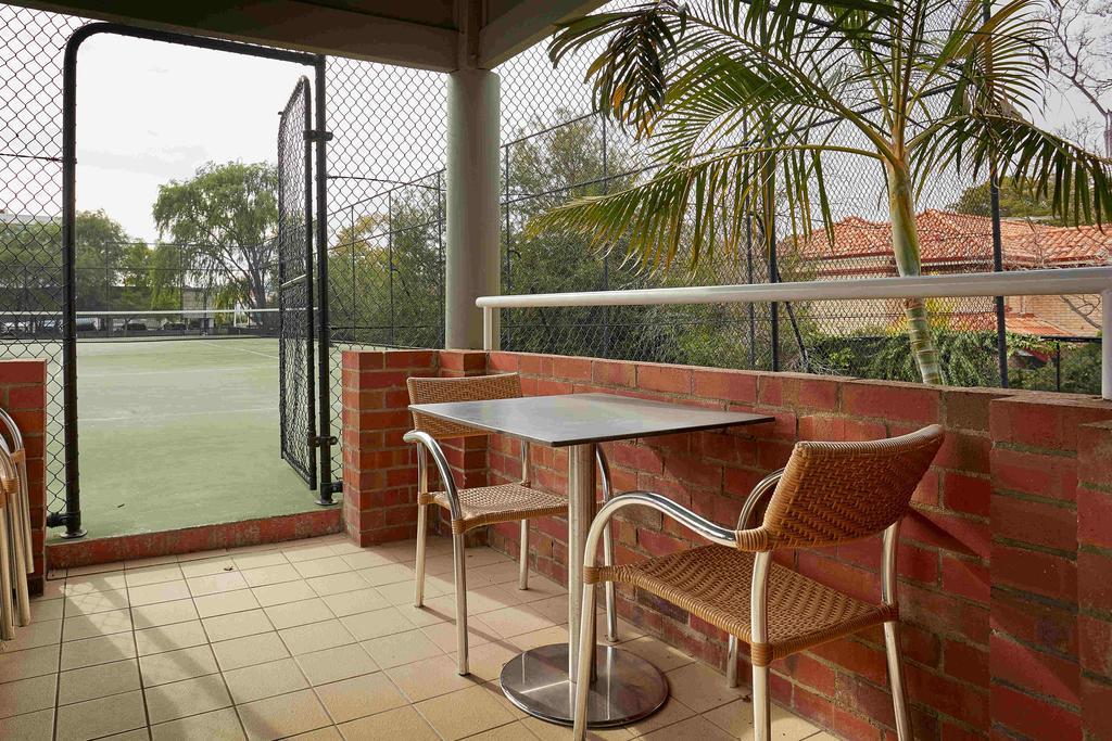Broadwater Resort