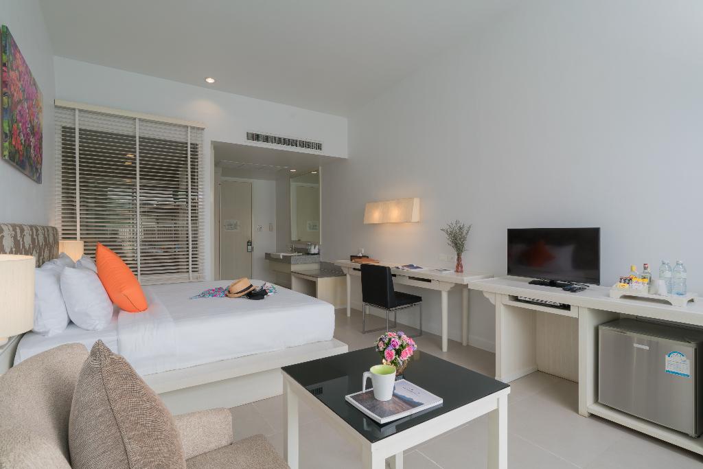 The Briza Beach Resort Khaolak