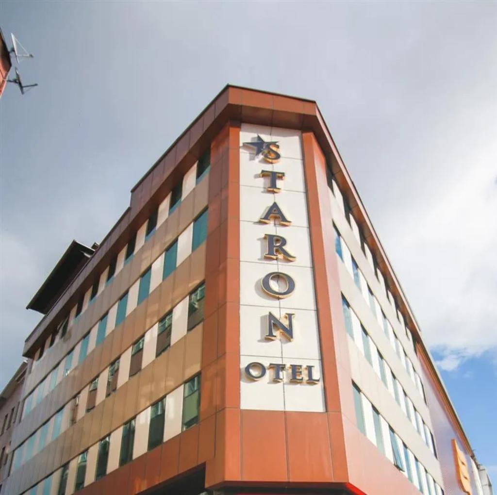 Staron Hotel