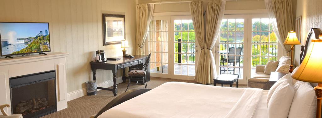 Niagara Crossing Hotel And Spa