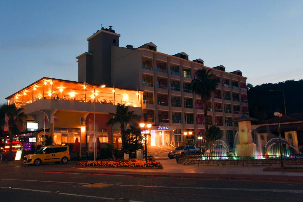 Vela Hotel