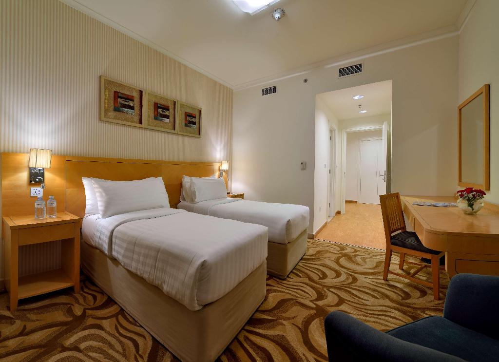 hotel-thumb
