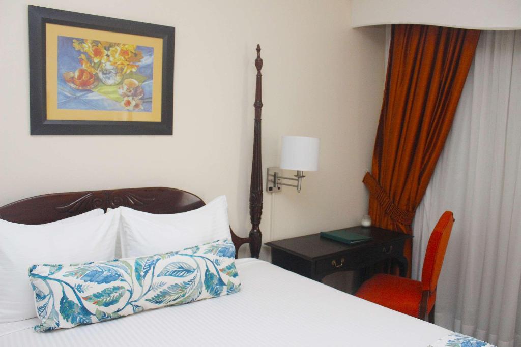 hotel-thumb