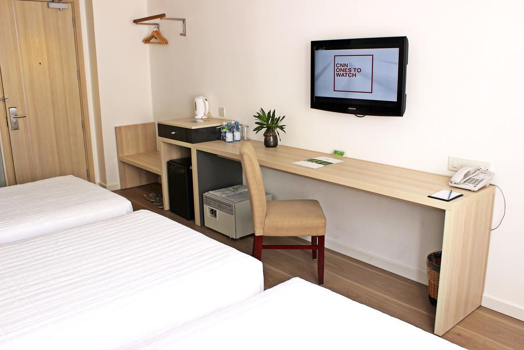 hotel-thumb