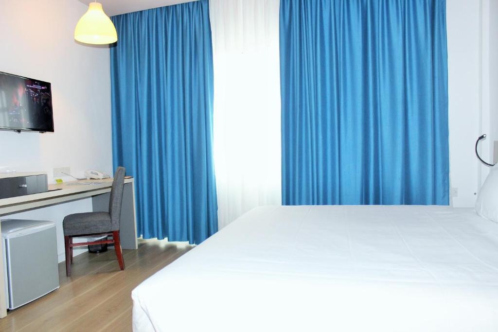 hotel-thumb