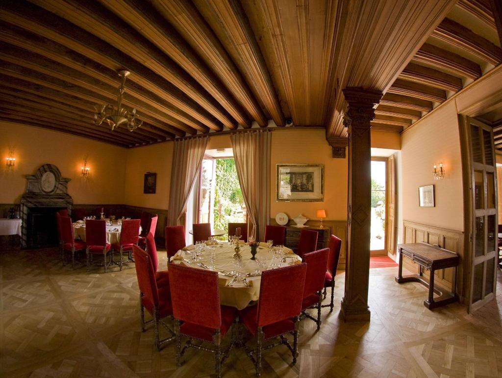 Chateau De Chissay