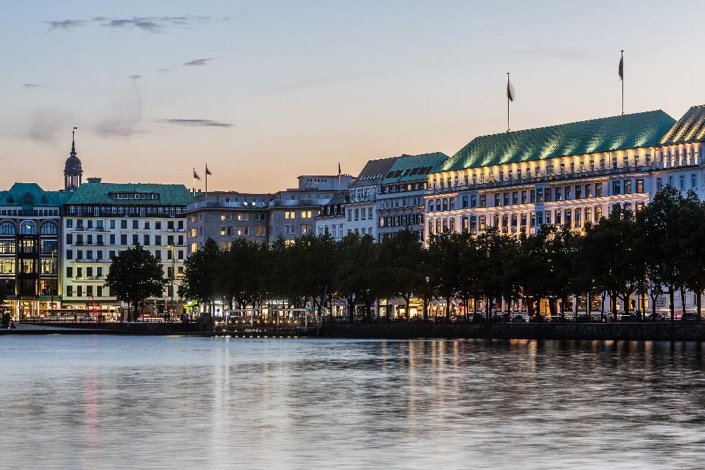 Fairmont Hotel Vier Jahreszeiten
