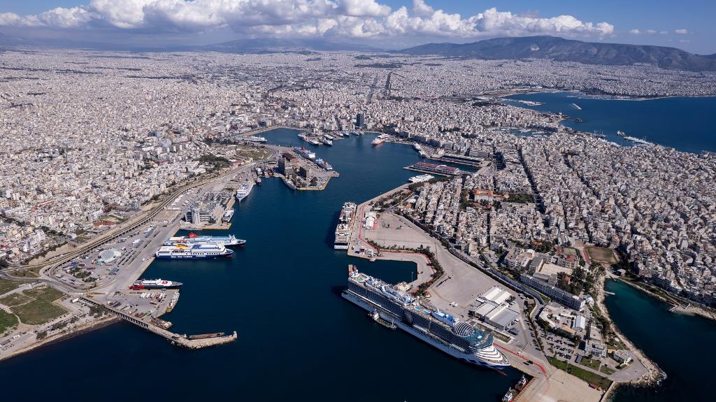 Mitsis Nu Piraeus Port
