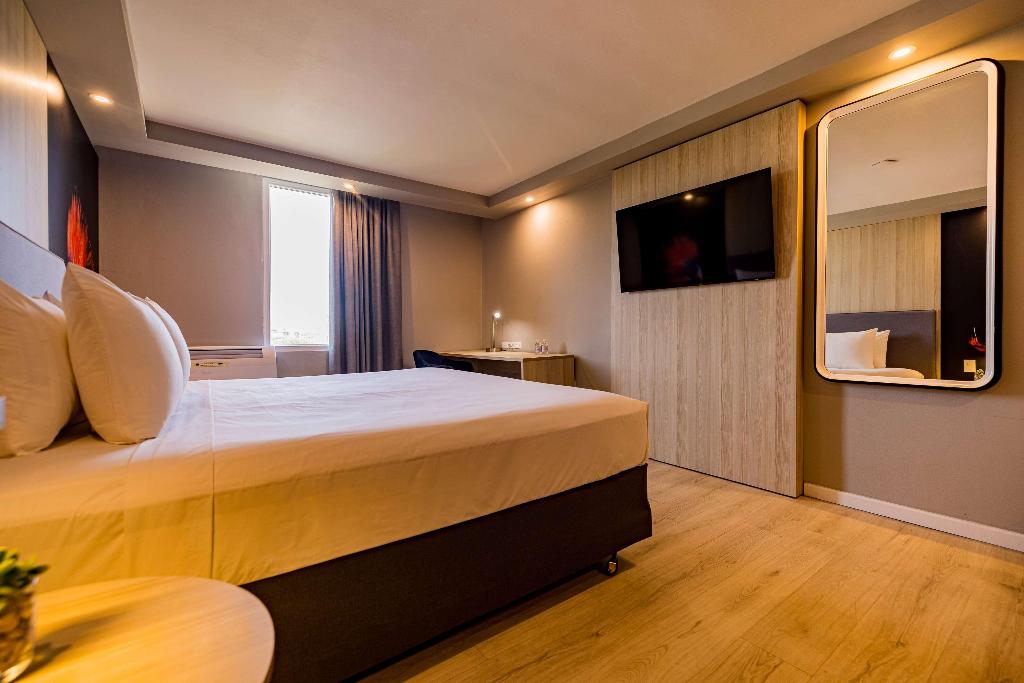 hotel-thumb