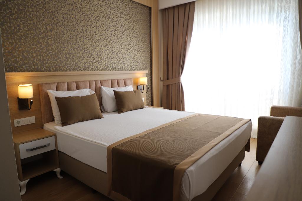 Lara Garden Hotel