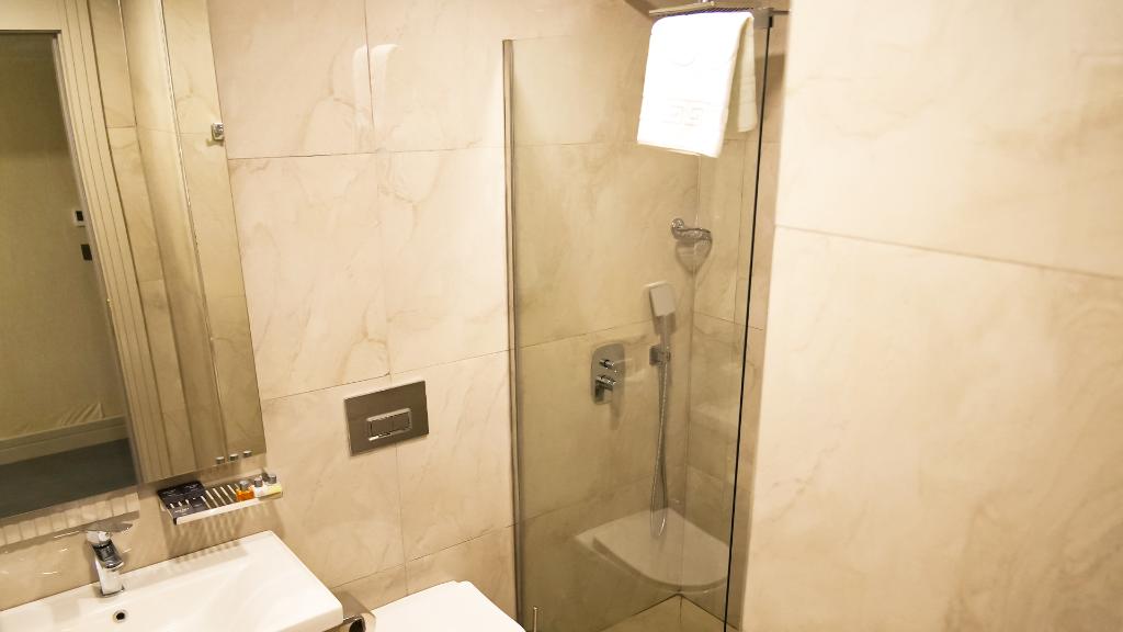 Sky Hi̇ll Hotel