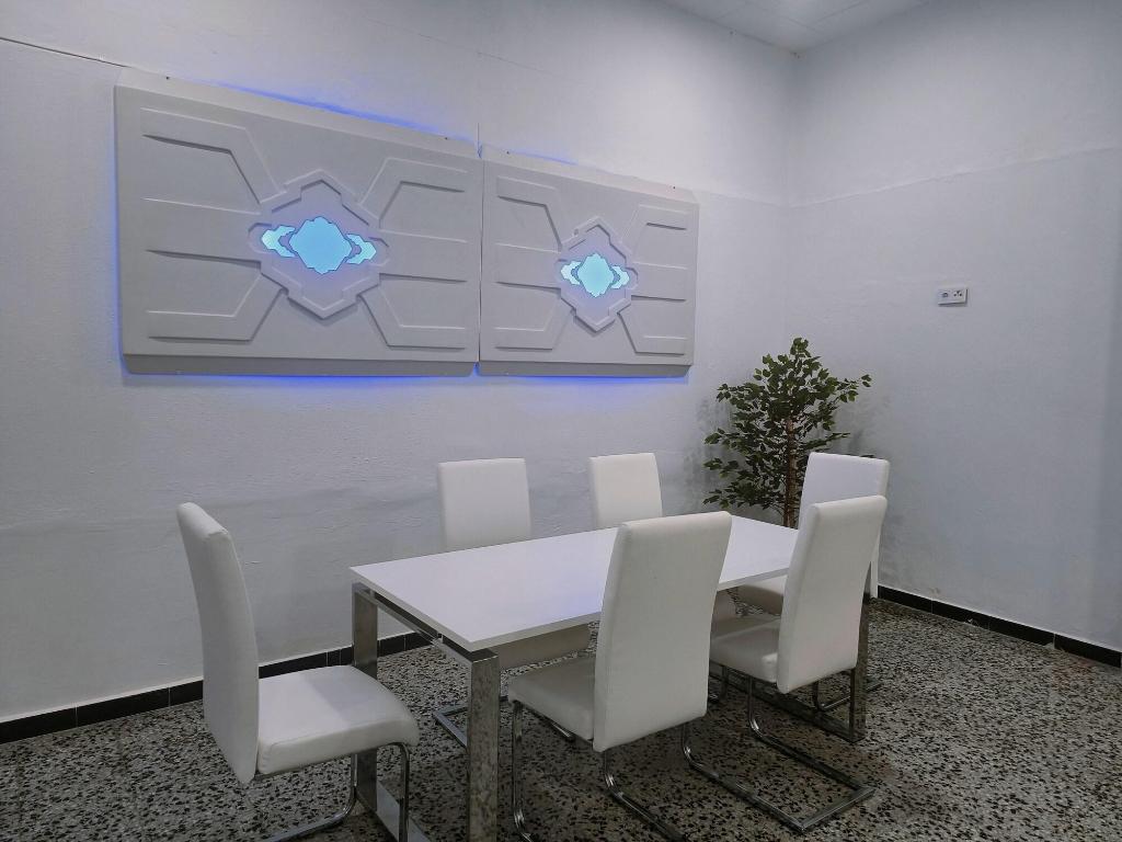 Capsule Inn Valencia