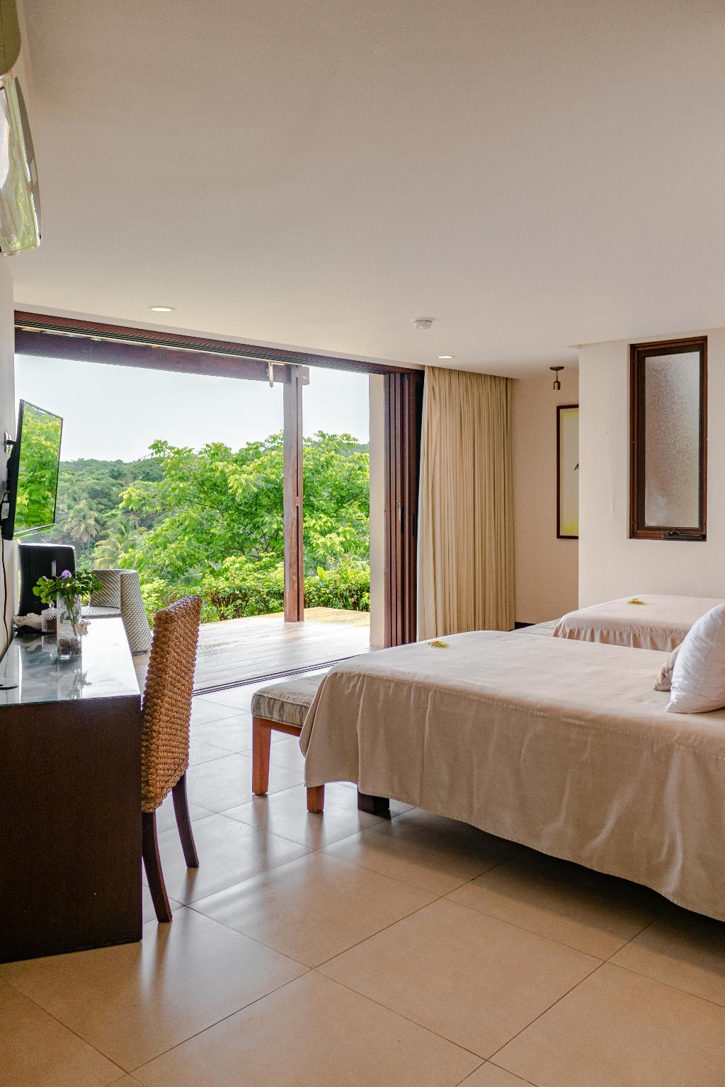 Las Flores Resort