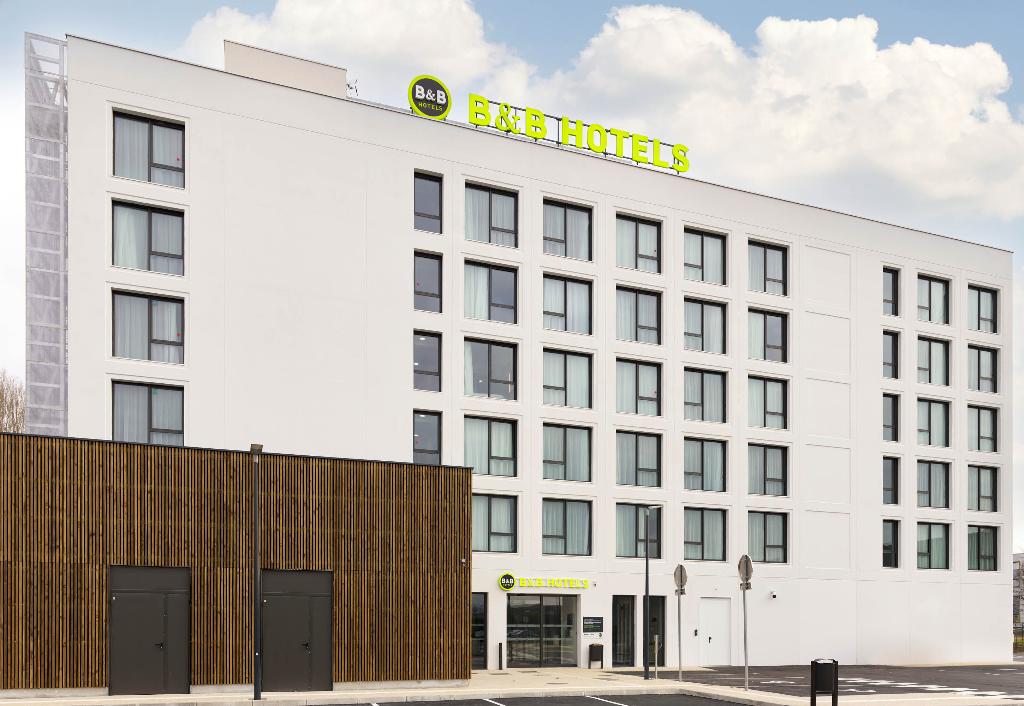 Hotel B&B HOTEL Cergy Saint Christophe Gare, Frankreich, Cergy. Großes 1