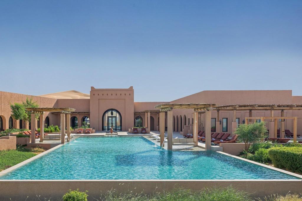 Bab Al Nojoum Bateen Liwa - General view