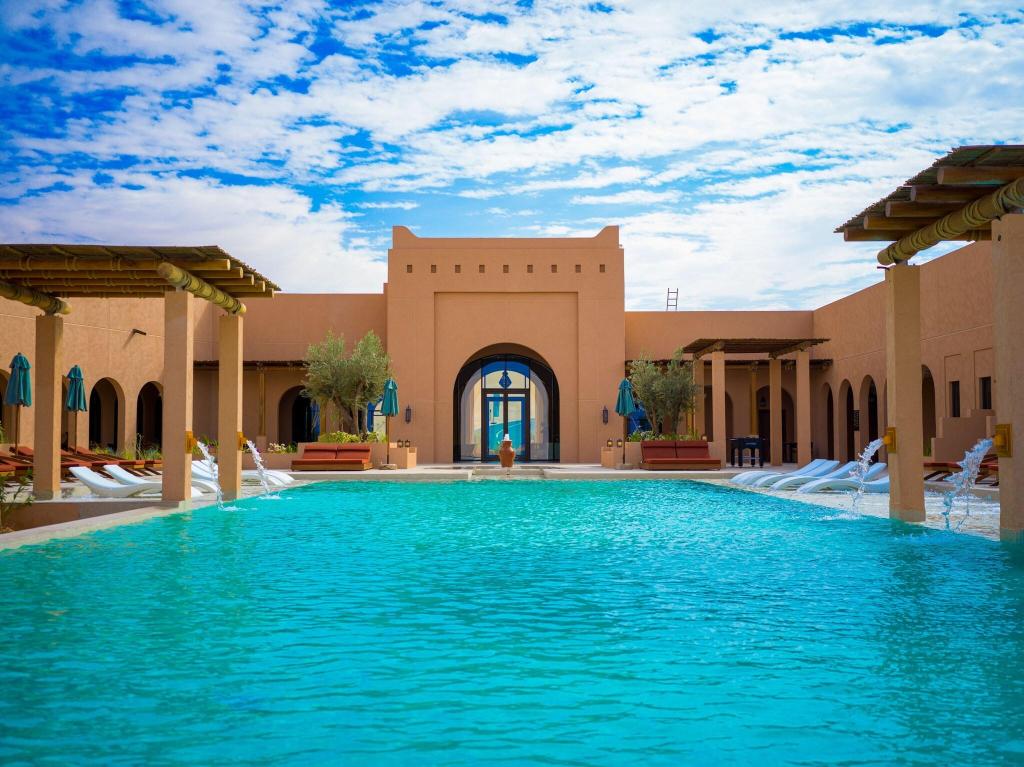 Bab Al Nojoum Bateen Liwa - Pool