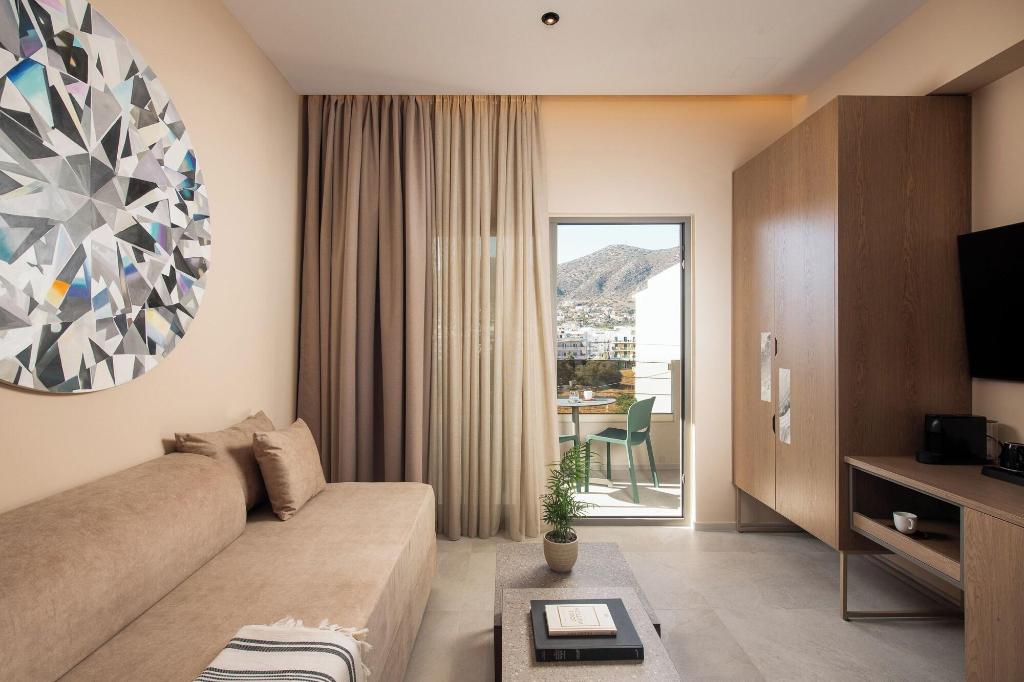 Cosmeen Lifestyle Boutique Stay