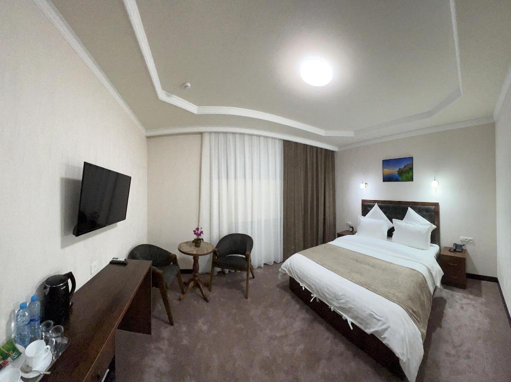 Khan Palace Hotel
