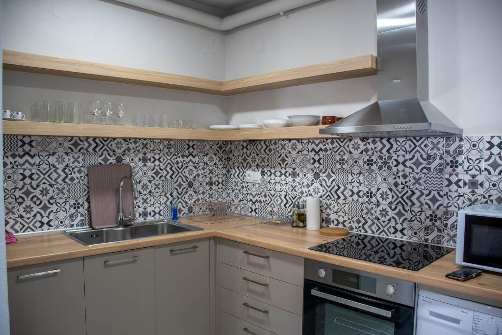 Avres Apartments