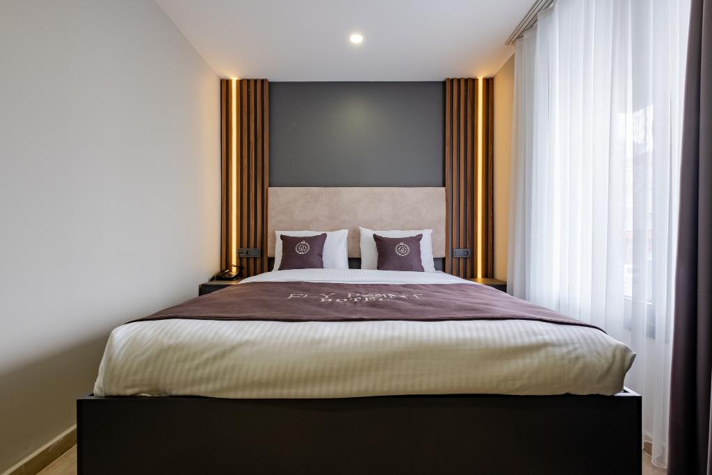 Fly Point Hotel