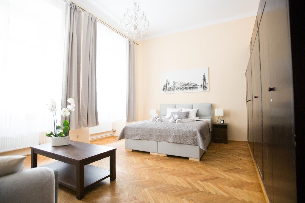 Apartments Roman